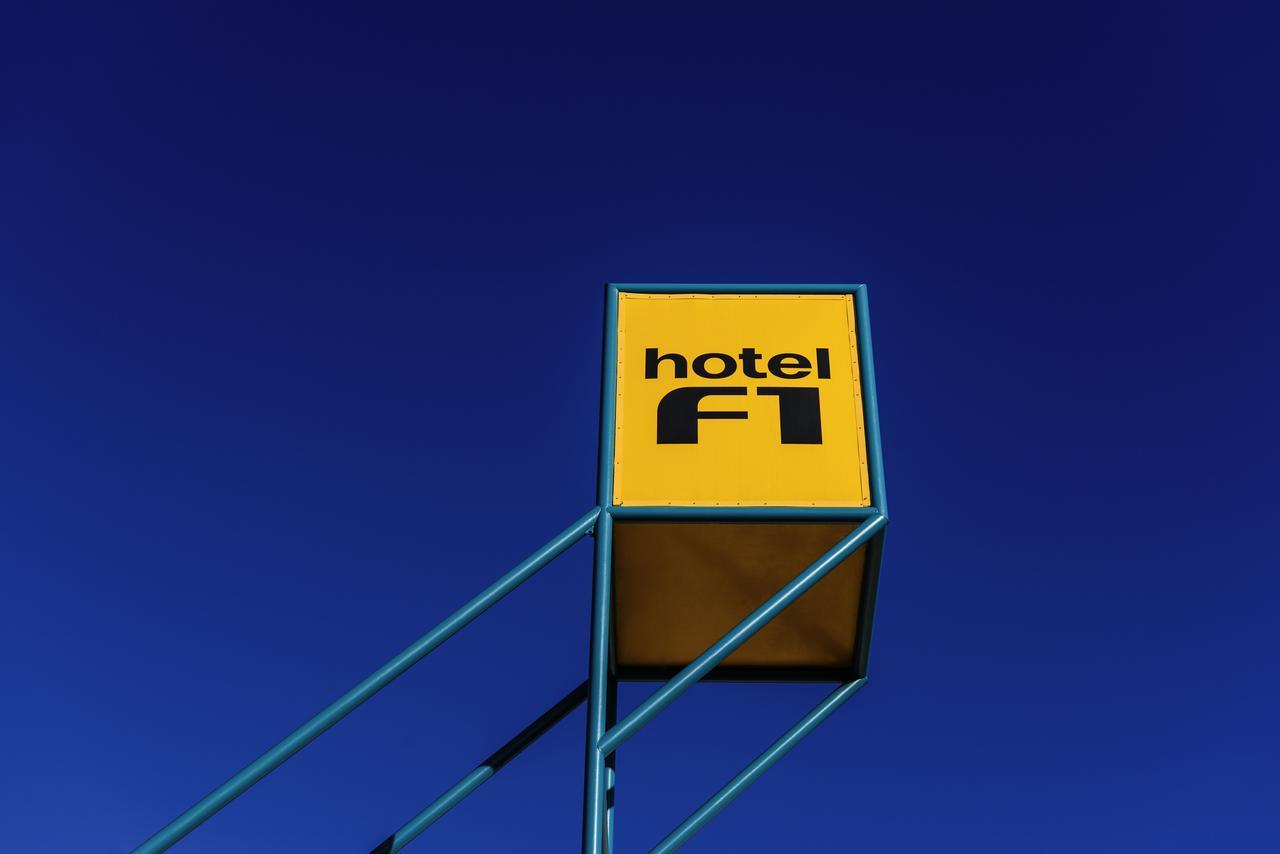 Hotelf1 Villeneuve Loubet Exterior photo